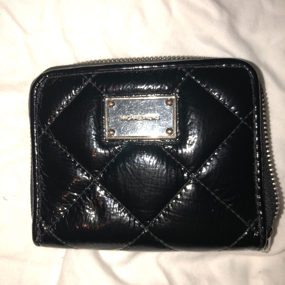 Michael kors patent leather wallet